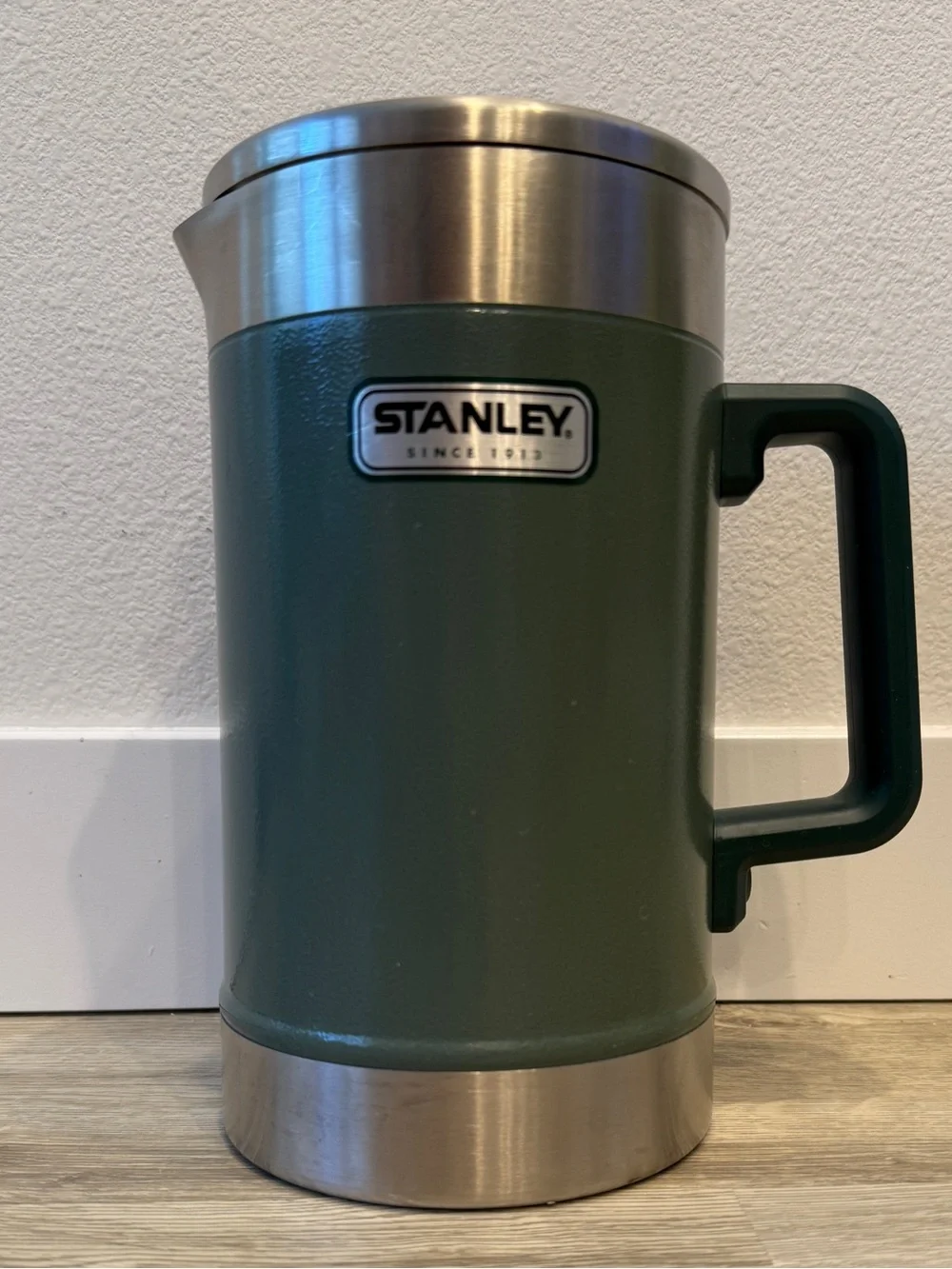 Stanley Classic Stay Hot Coffee French Press 48 oz Stainless Hammertone Green - Picture 3 of 14